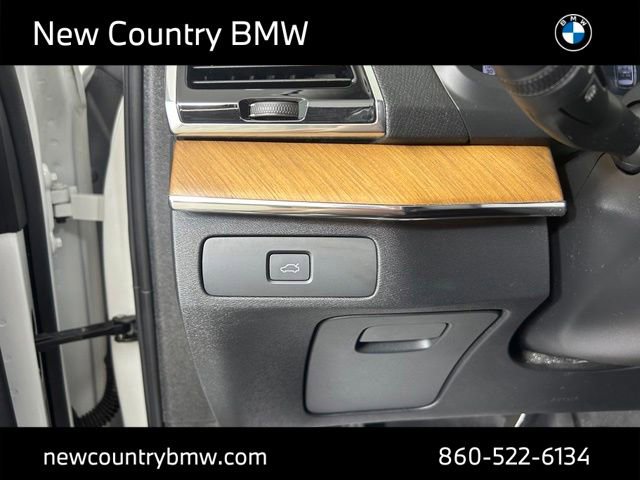 Used 2023 Volvo XC90 B6 Plus AWD/4WD image 13