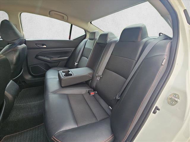 Used 2019 Nissan Altima 2.5 SR FWD image 11