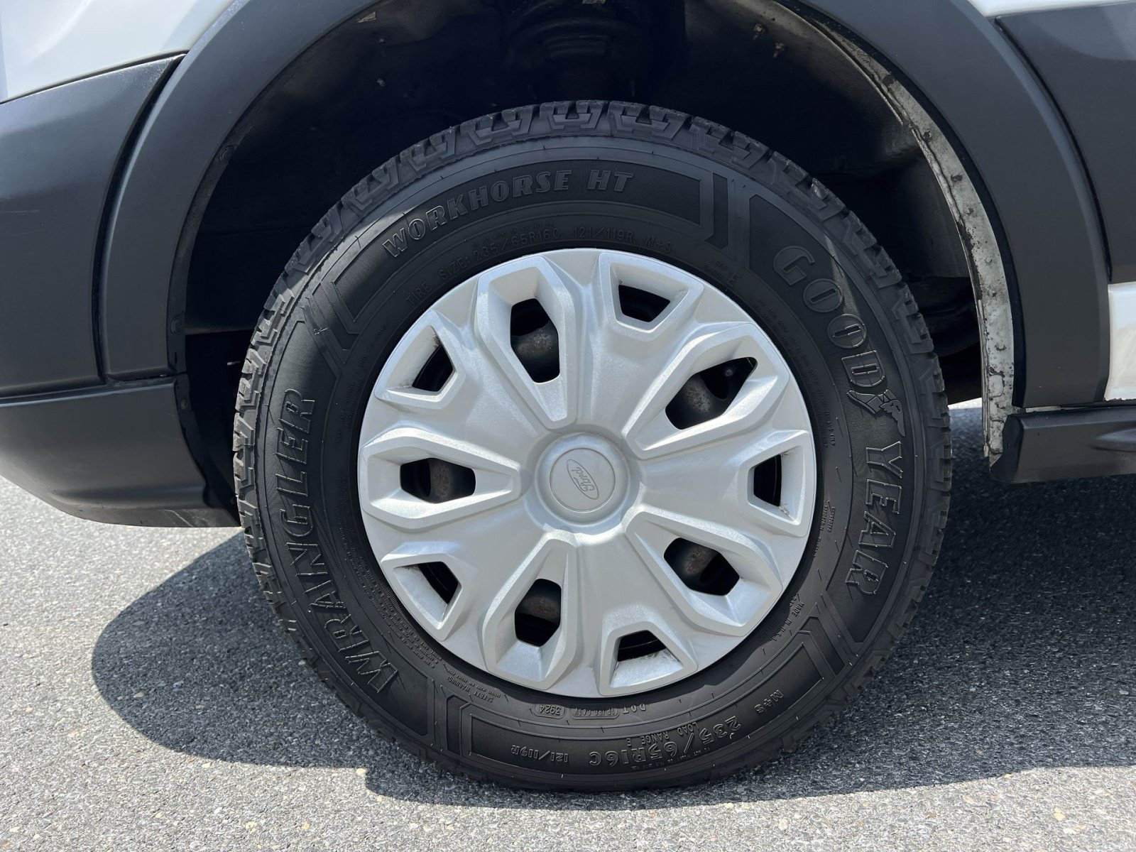 Used 2019 Ford Transit 350 XLT RWD image 12