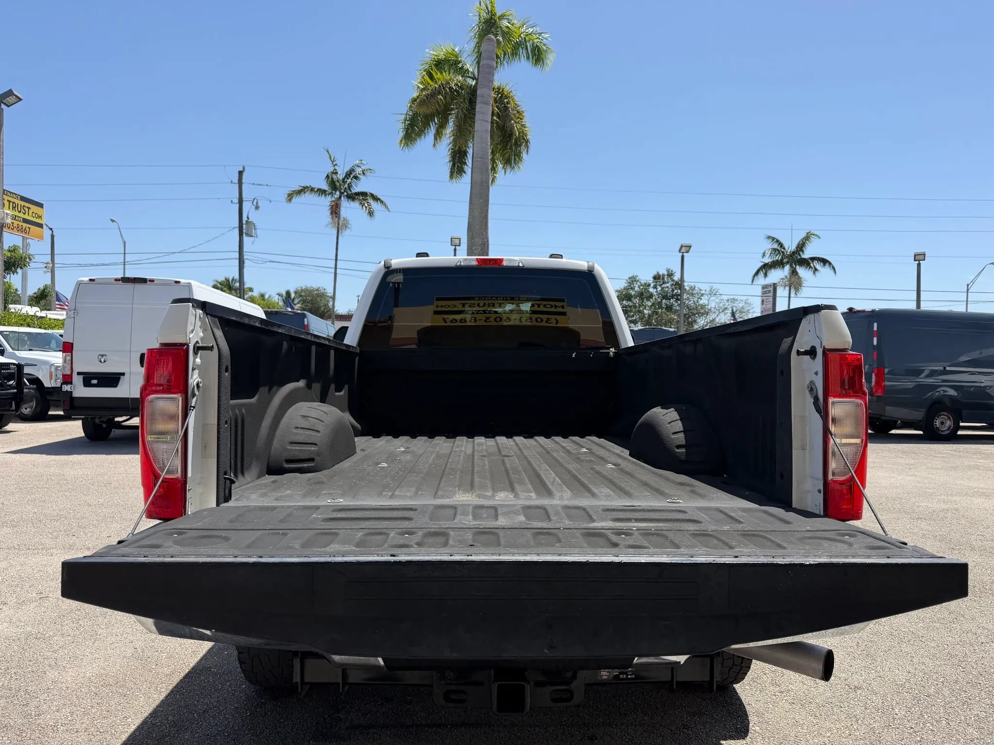 Used 2021 Ford F250 XL w/ Power Equipment Group AWD/4WD image 7