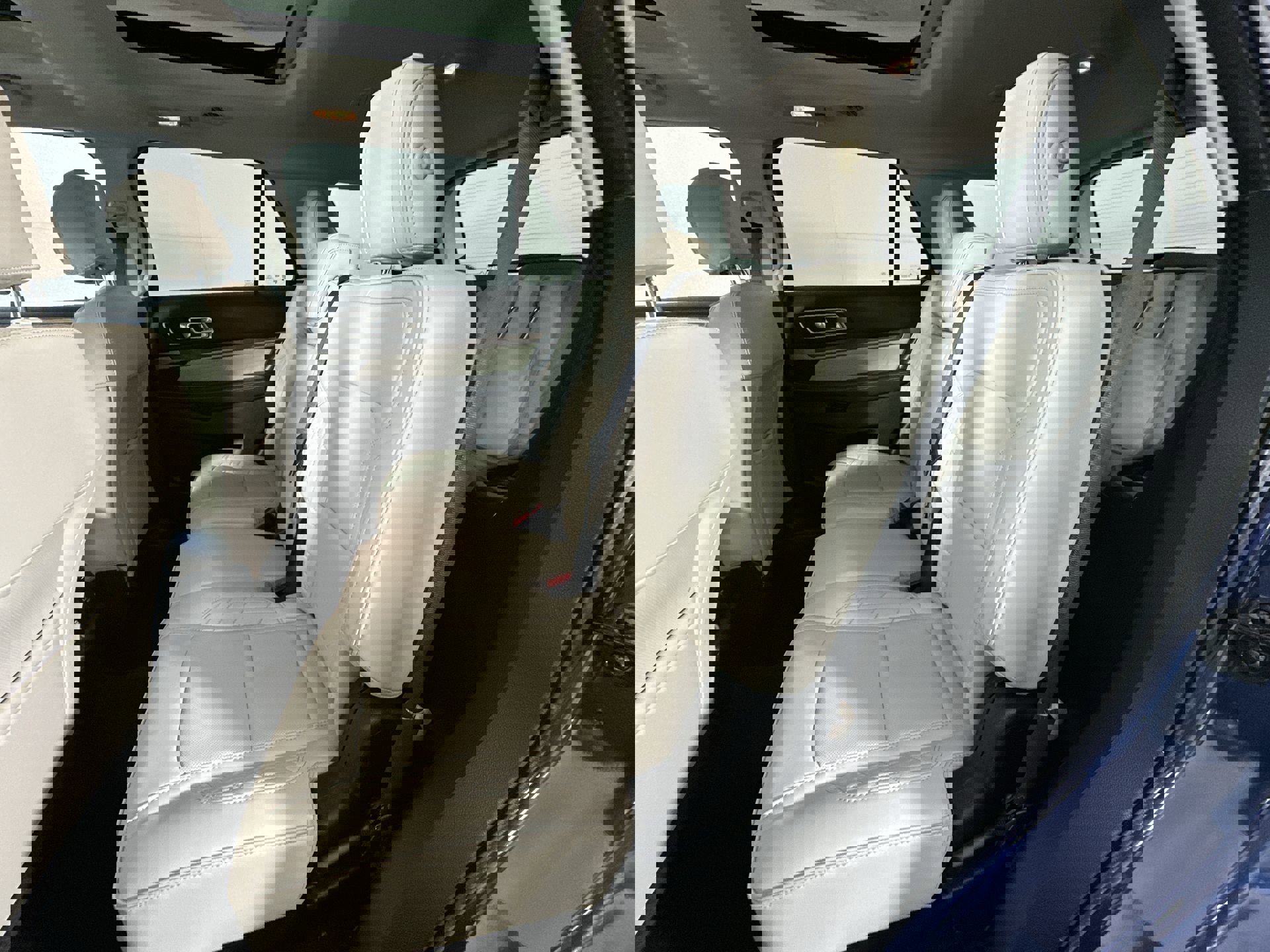 Used 2016 Ford Explorer Platinum image 27