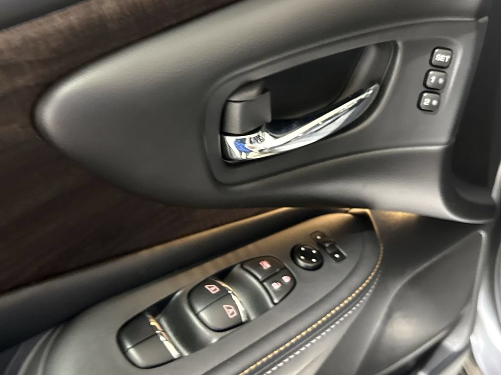 Used 2023 Nissan Murano Platinum w/ Cargo Package FWD image 22