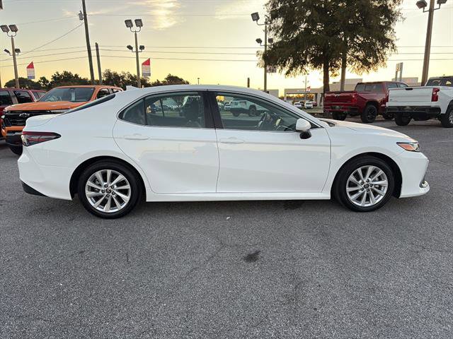 Used 2024 Toyota Camry LE FWD image 8