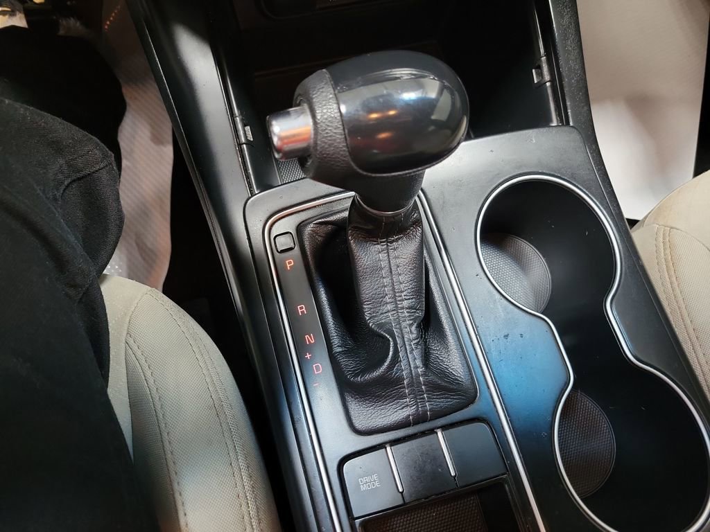 Used 2016 Kia Sorento LX image 36