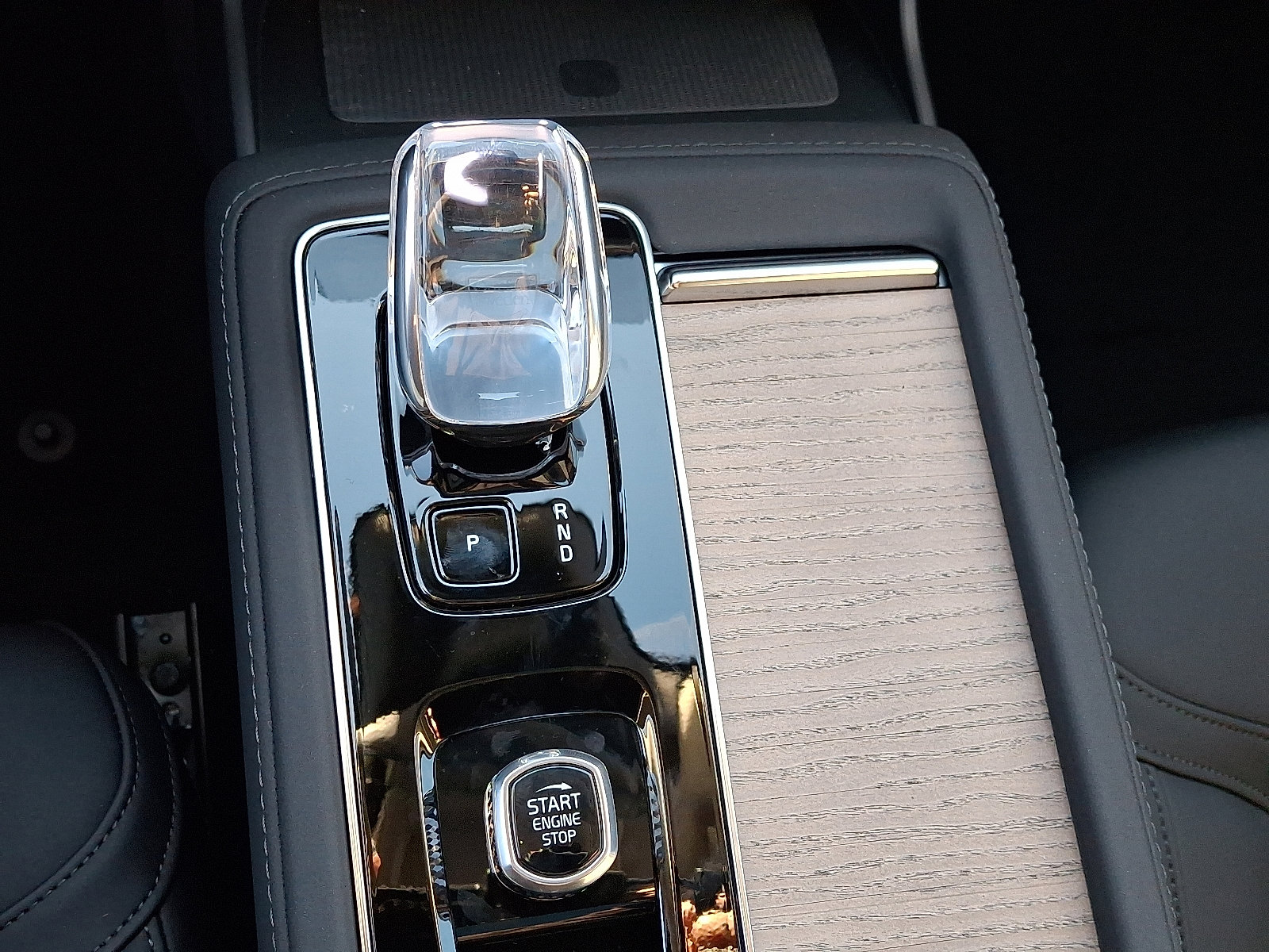 New 2026 Volvo XC90 B6 Plus image 12