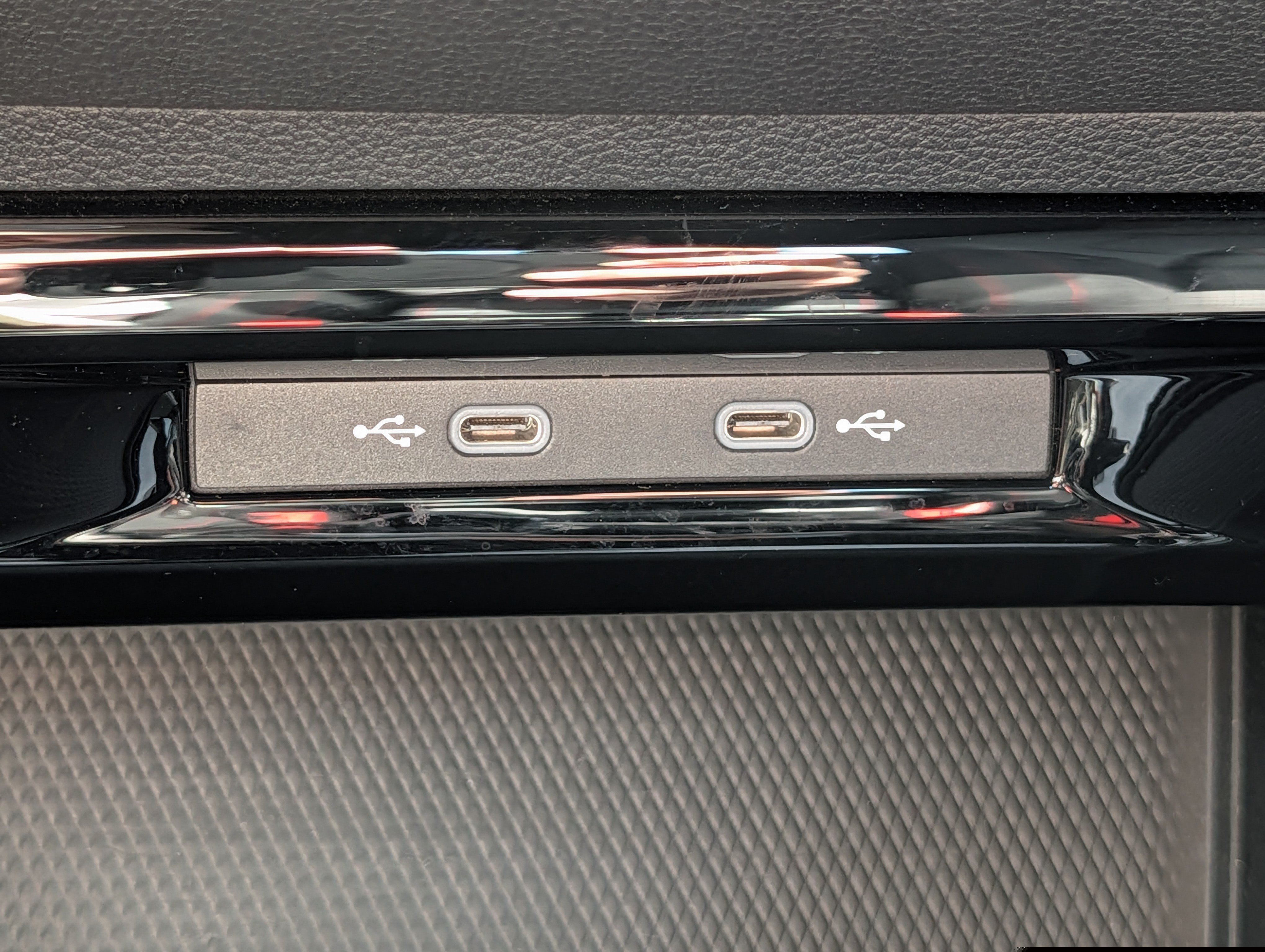 Certified 2024 Volkswagen GTI S FWD image 29
