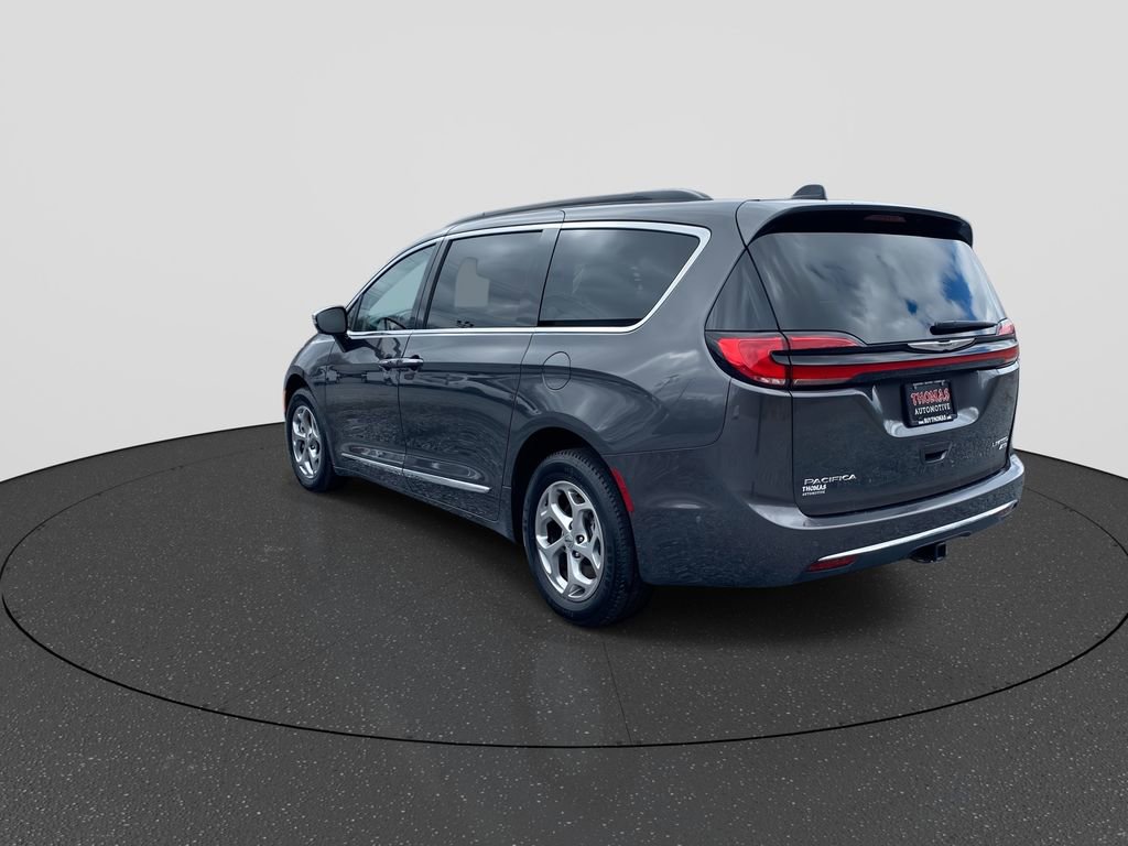 Used 2023 Chrysler Pacifica Limited w/ Trailer Tow Group image 6