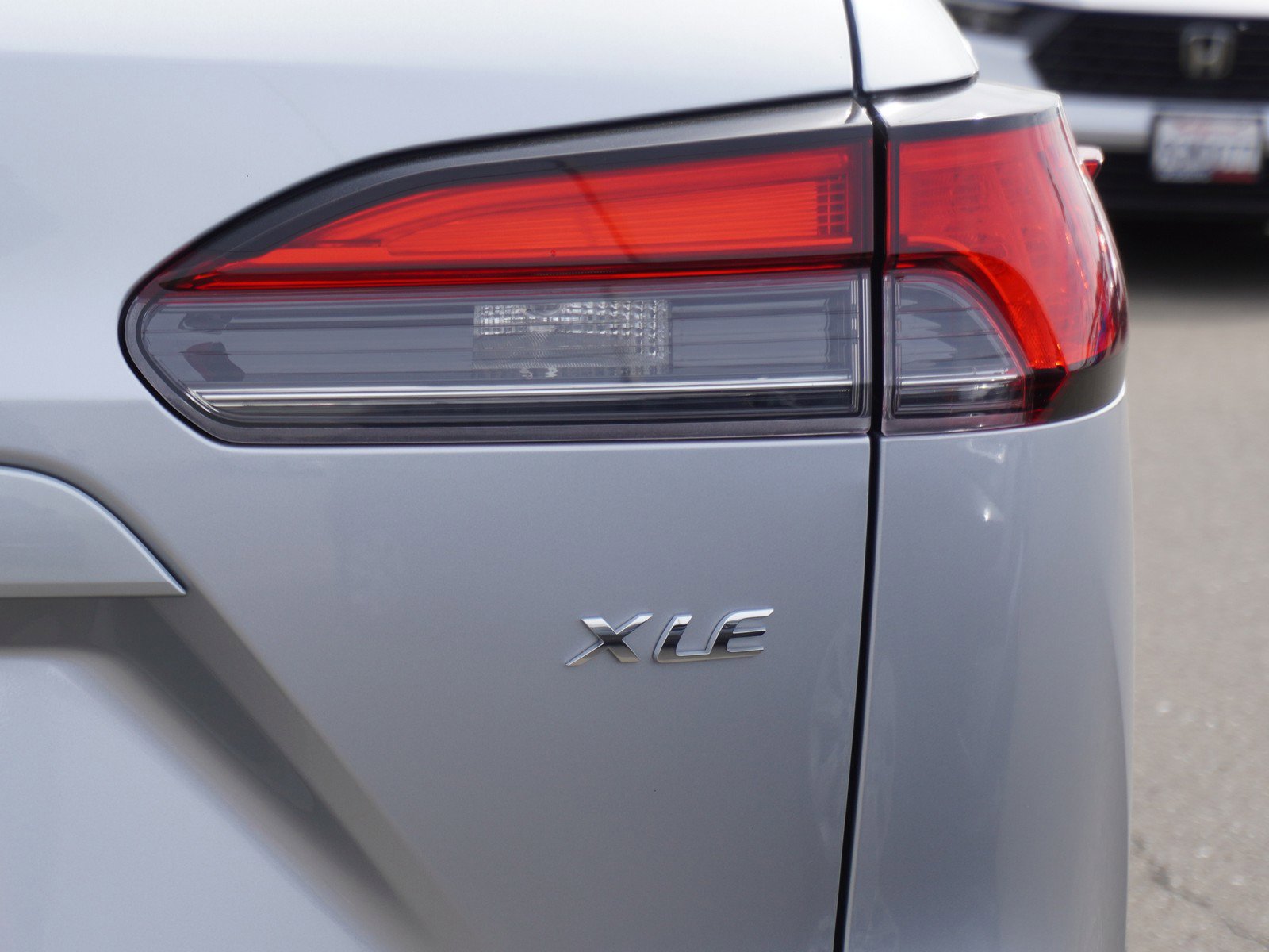 Used 2024 Toyota Corolla Cross XLE w/ Convenience Package image 10