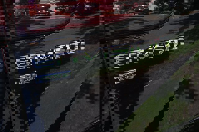 New 2025 Buick Envision Sport Touring image 5