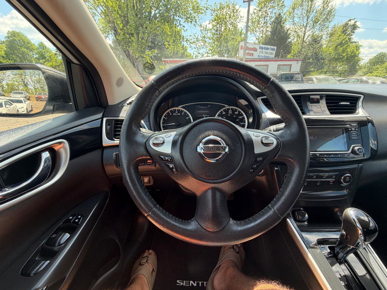 Used 2016 Nissan Sentra SV w/ Style Package image 19