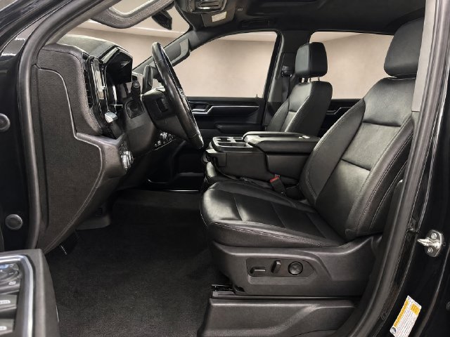 Used 2026 GMC Sierra 1500 SLT AWD/4WD image 13