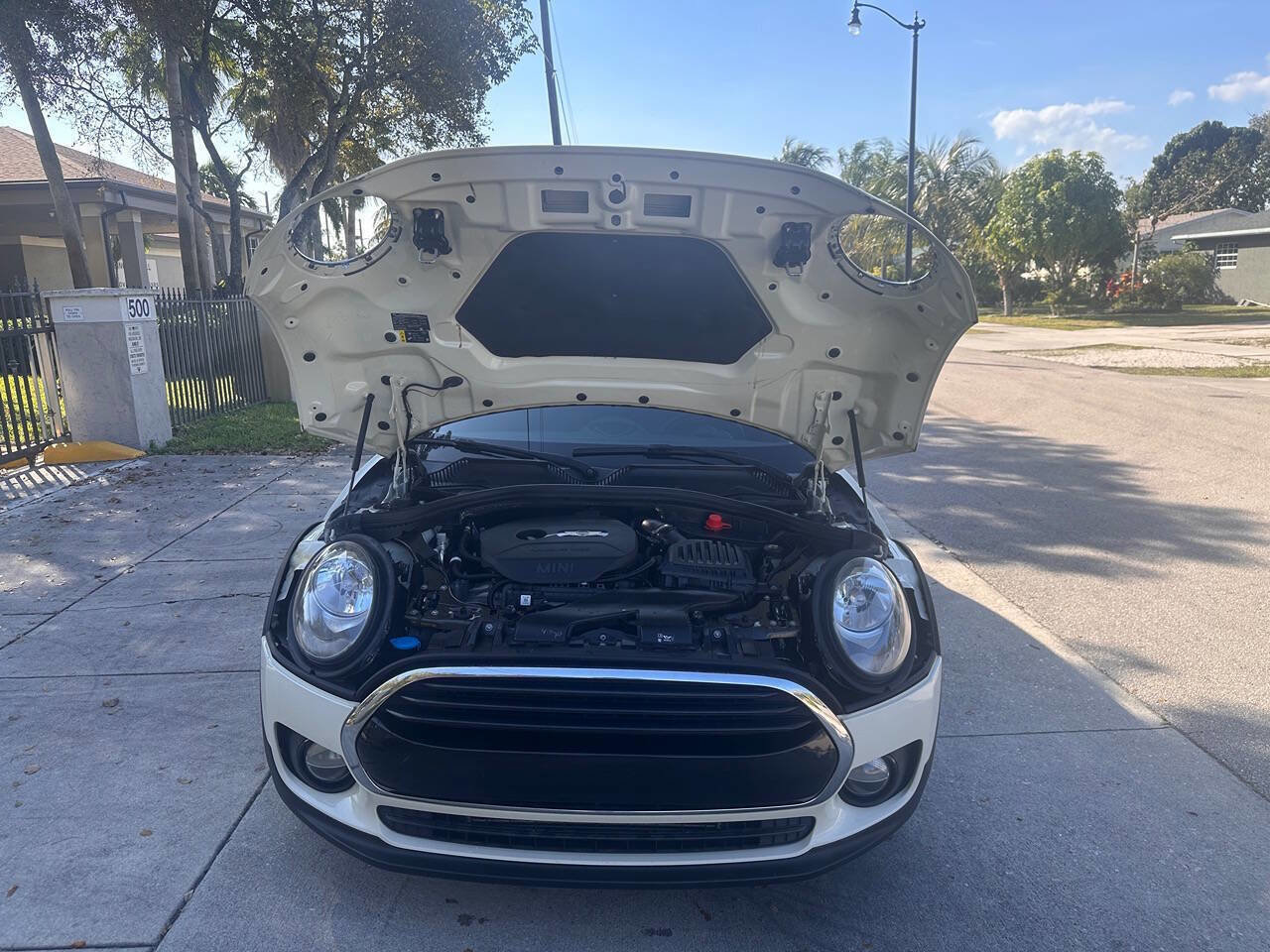 Used 2019 MINI Cooper Clubman image 11