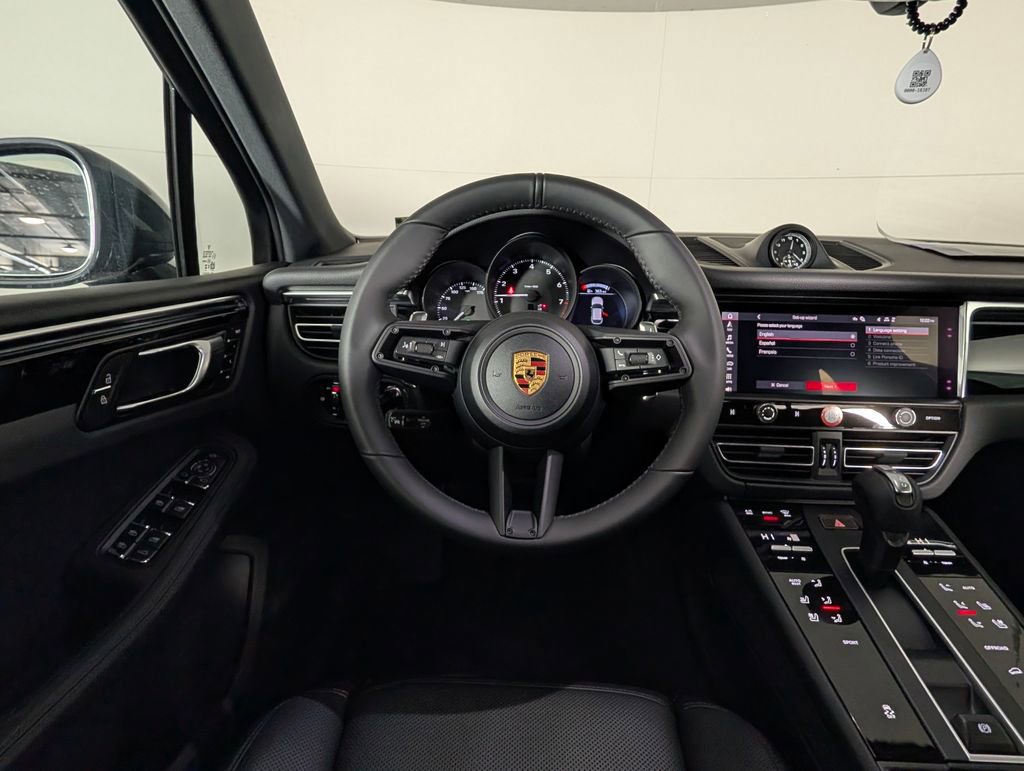 New 2026 Porsche Macan image 21