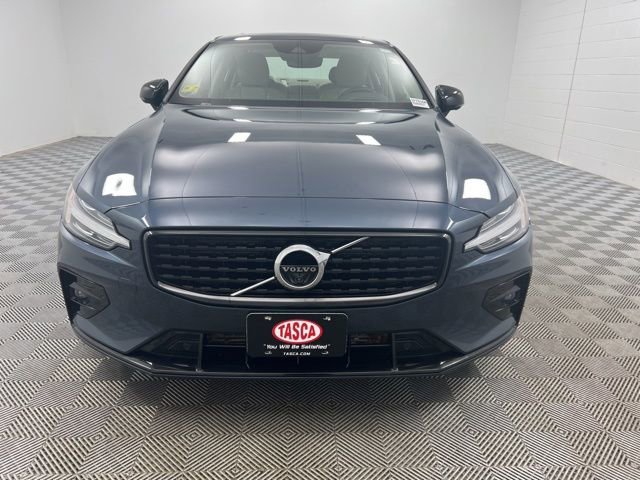 Used 2021 Volvo S60 T5 Momentum w/ Advanced Package AWD/4WD image 3