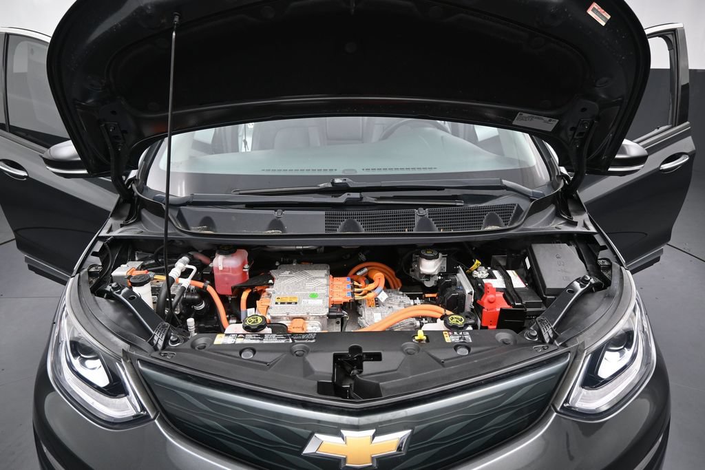 Used 2019 Chevrolet Bolt Premier w/ Infotainment Package FWD image 37