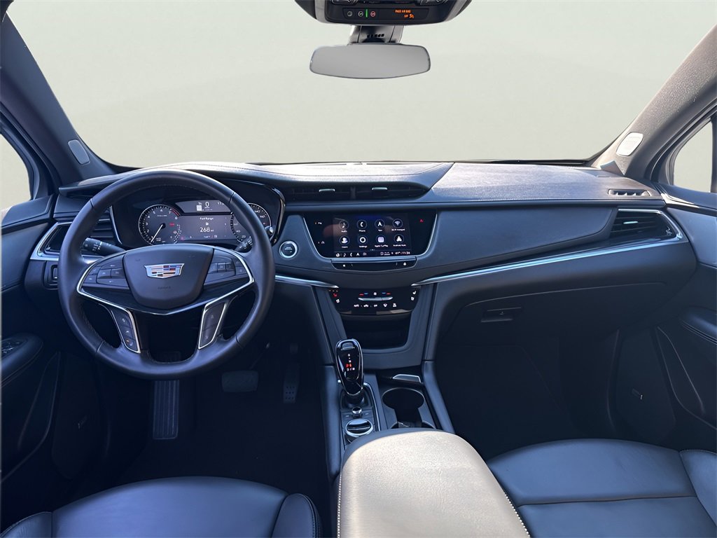 Used 2025 Cadillac XT5 Premium Luxury image 16