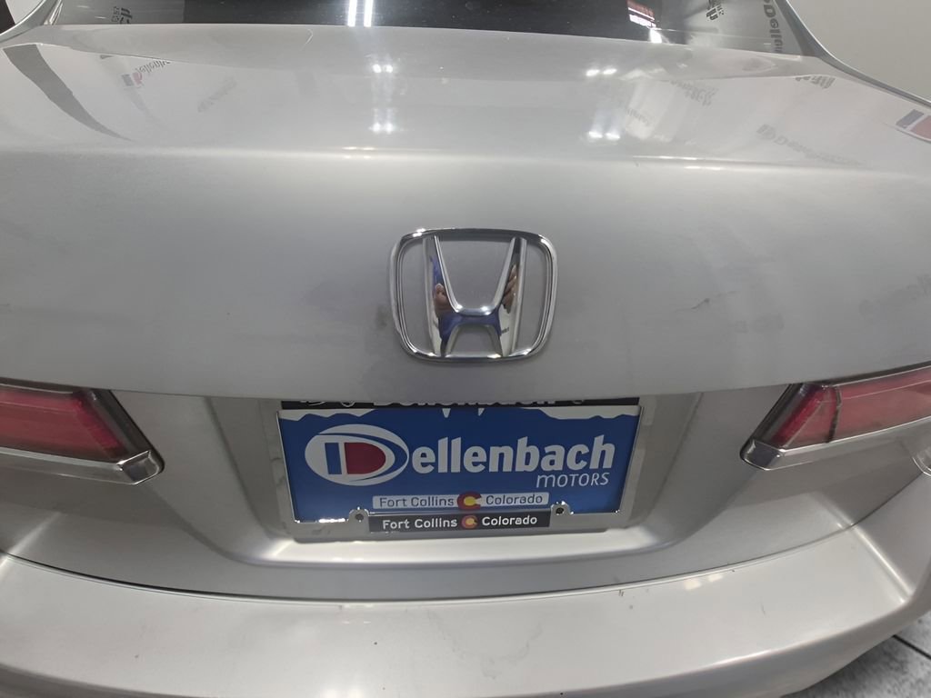 Used 2011 Honda Accord EX-L image 18