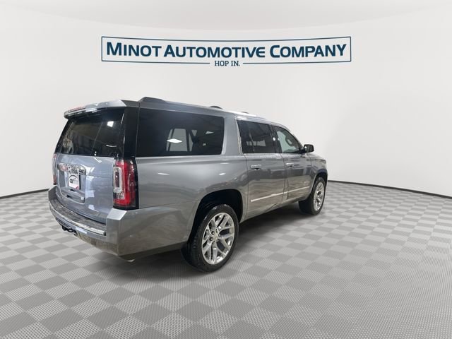 Used 2020 GMC Yukon XL Denali w/ Denali Premium Package image 8