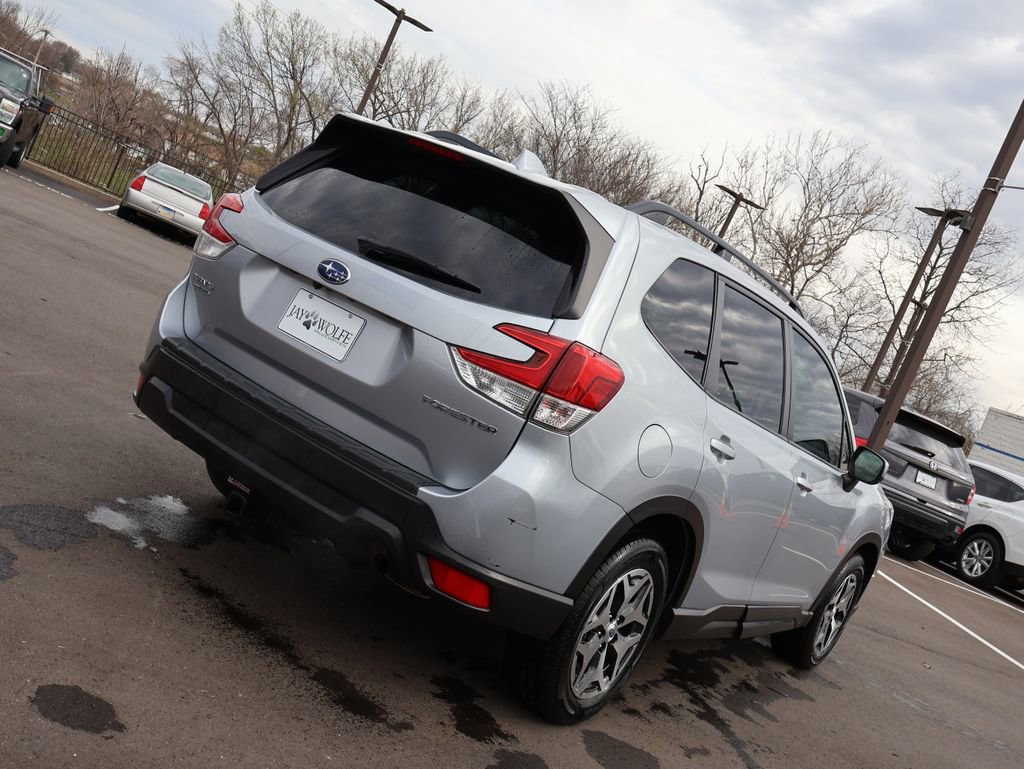 Used 2020 Subaru Forester Premium image 7