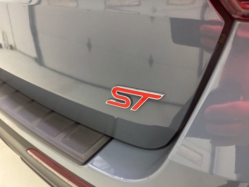 Used 2025 Ford Explorer ST image 21