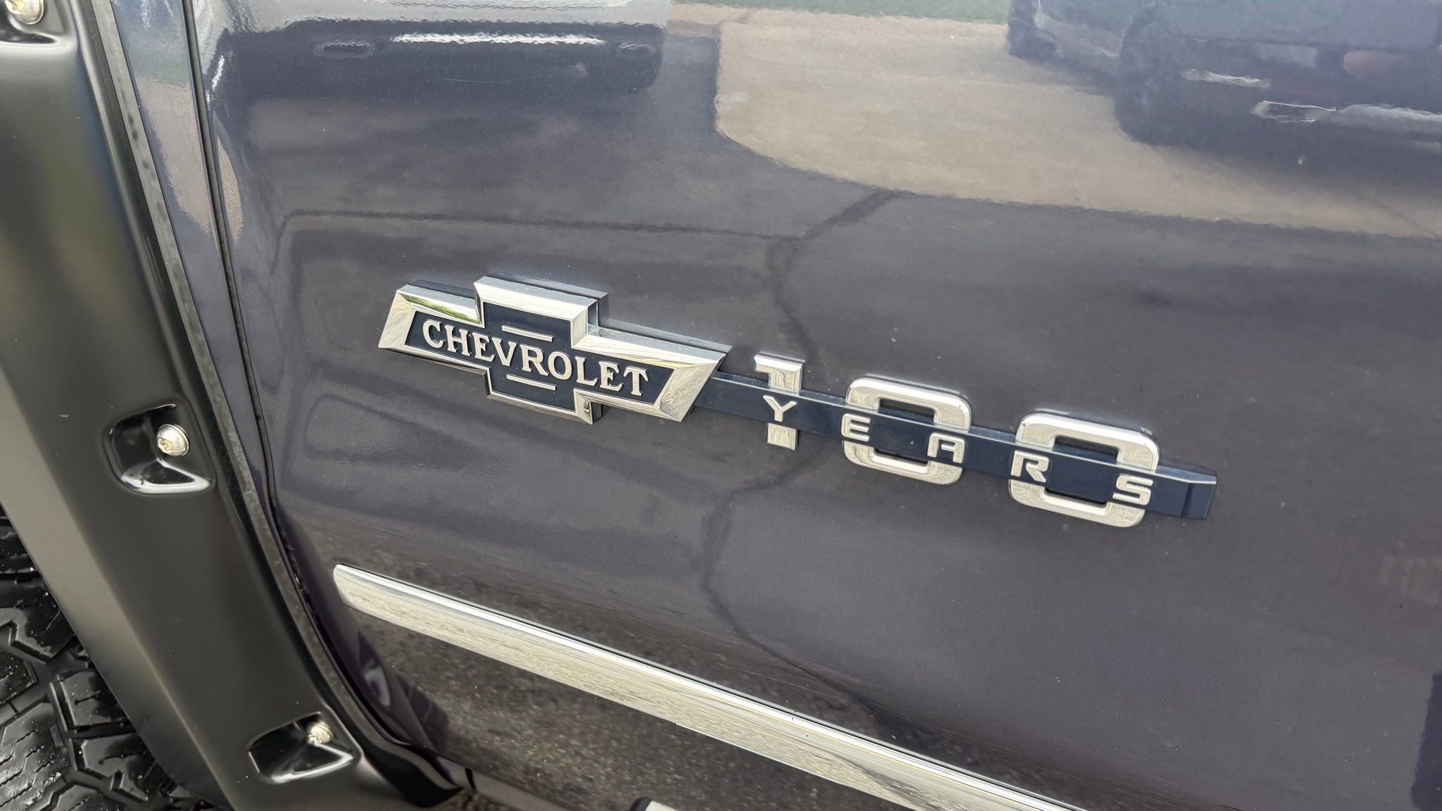 Used 2018 Chevrolet Silverado 1500 LTZ Z71 w/ Centennial Edition AWD/4WD image 19