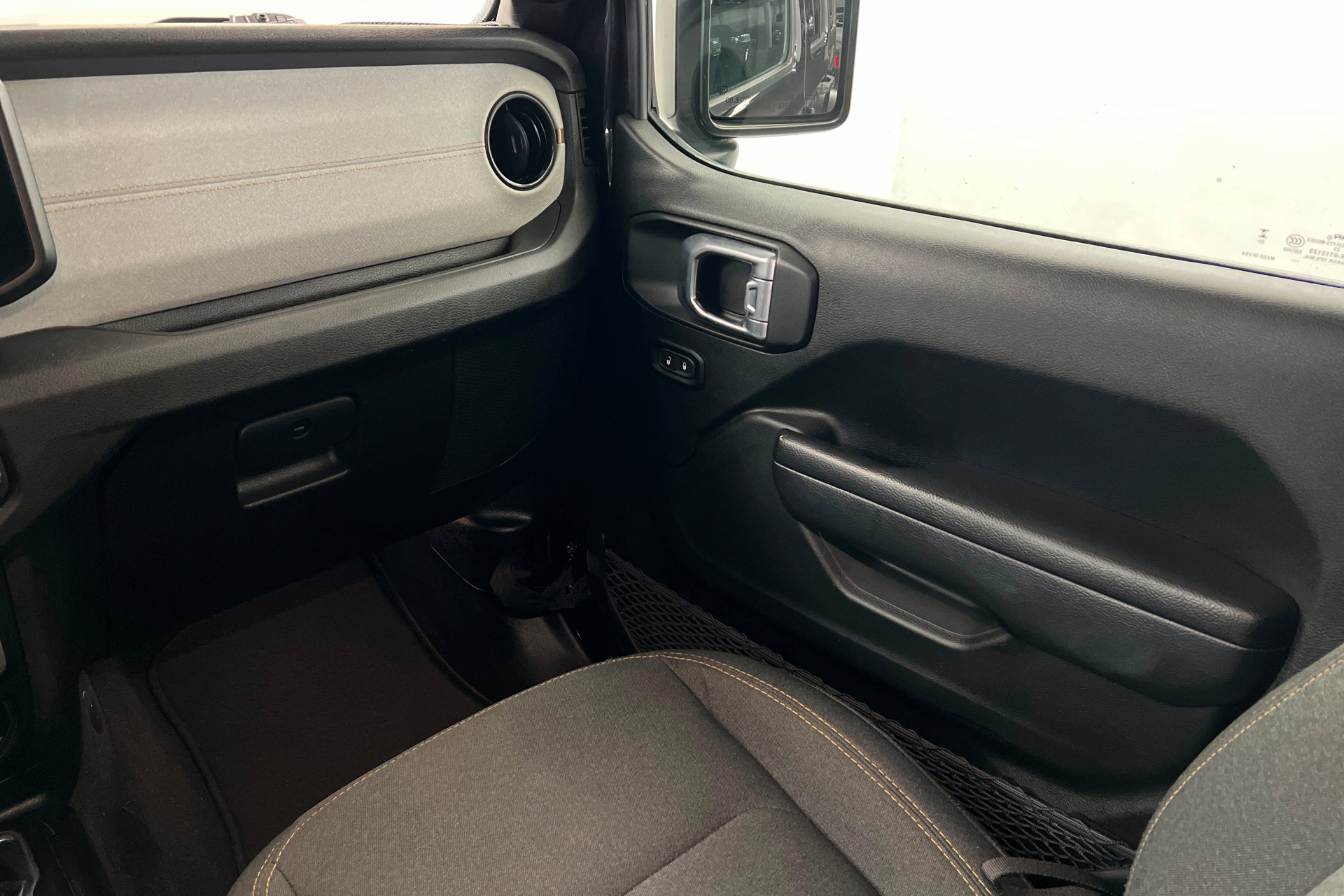 Used 2024 Jeep Wrangler Unlimited AWD/4WD image 10