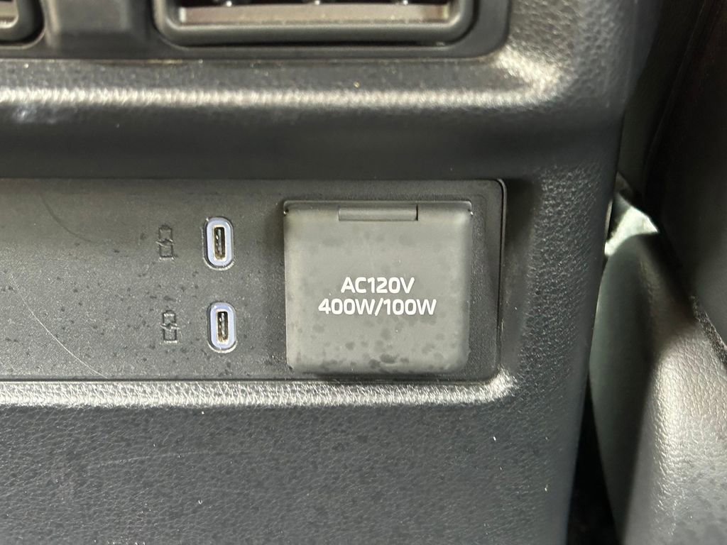 Used 2025 Toyota 4Runner Limited AWD/4WD image 24