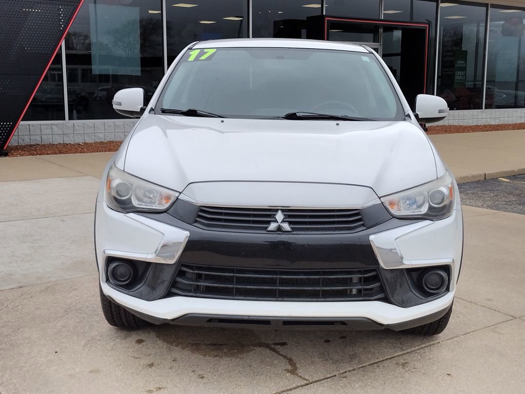 Used 2017 Mitsubishi Outlander Sport ES image 2