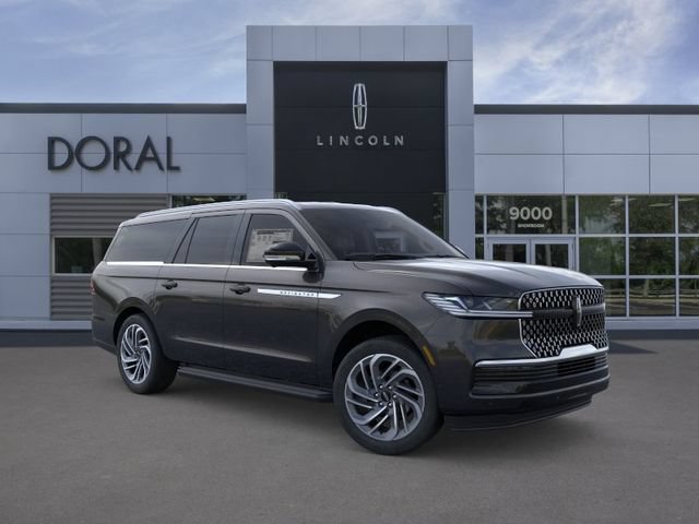 New 2026 Lincoln Navigator L Premier AWD/4WD image 7