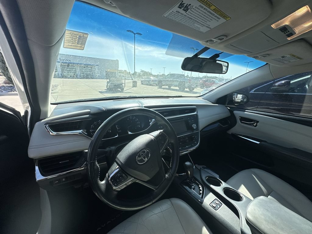 Used 2014 Toyota Avalon XLE FWD image 10