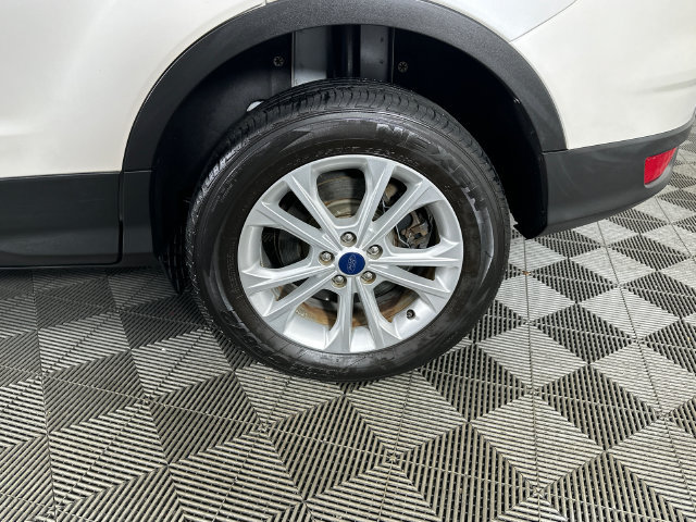 Used 2019 Ford Escape SEL AWD/4WD image 30