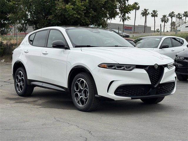 New 2025 Alfa Romeo Tonale image 1