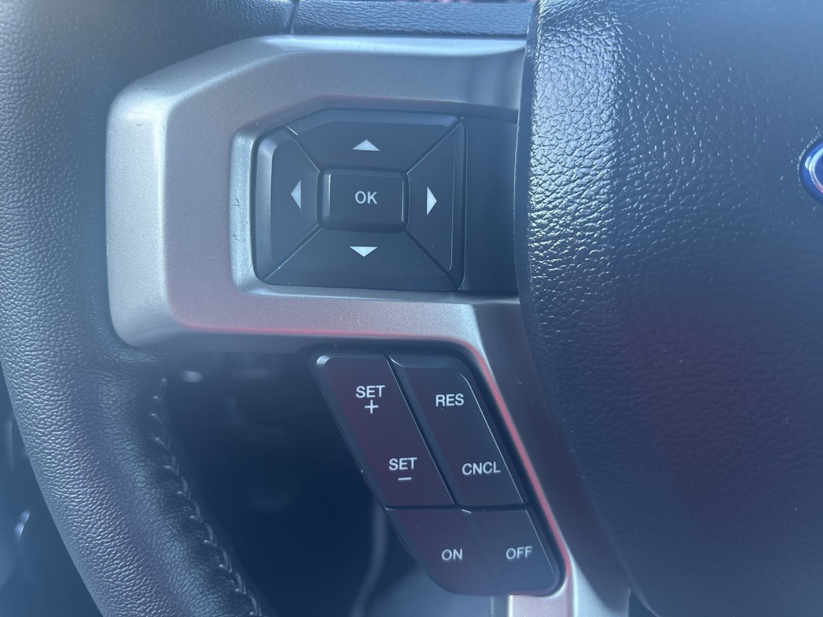 Used 2020 Ford F250 Lariat w/ Chrome Package image 13