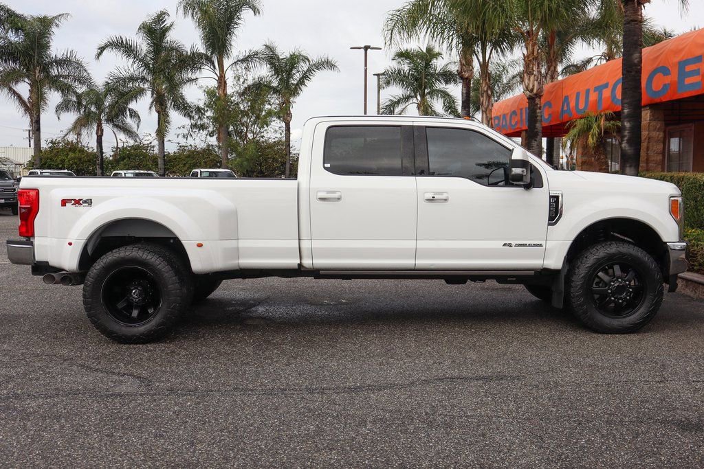 Used 2017 Ford F350 Lariat w/ Lariat Ultimate Package image 11