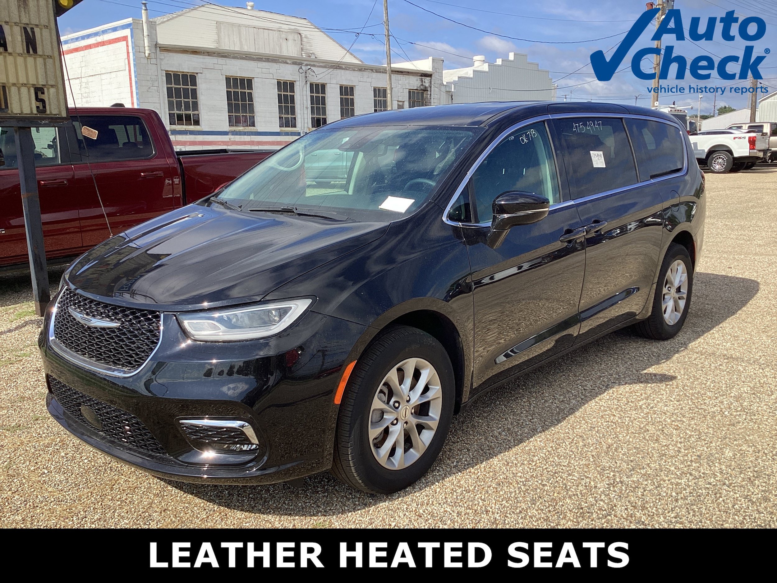 Used 2024 Chrysler Pacifica Touring-L