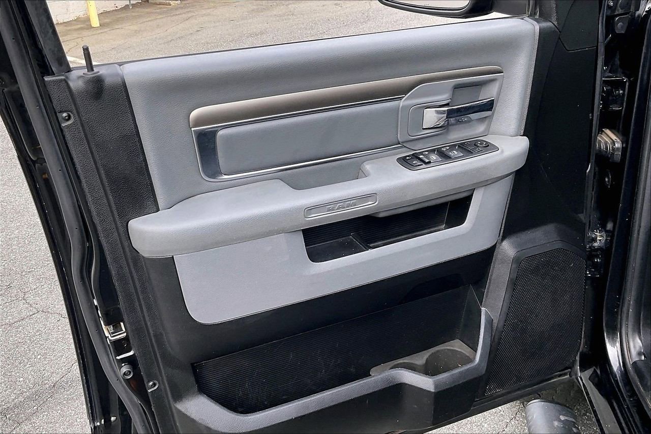 Used 2020 RAM 1500 Classic Warlock w/ Electronics Group image 27