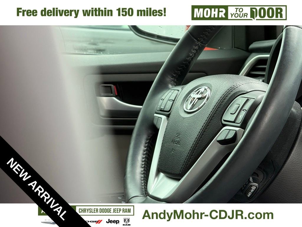 Used 2017 Toyota Highlander Limited image 19