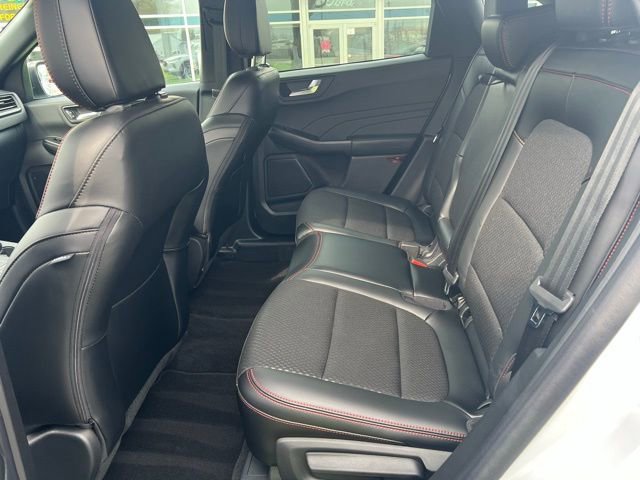 Used 2025 Ford Escape ST-Line w/ Equipment Group 301A FWD image 22