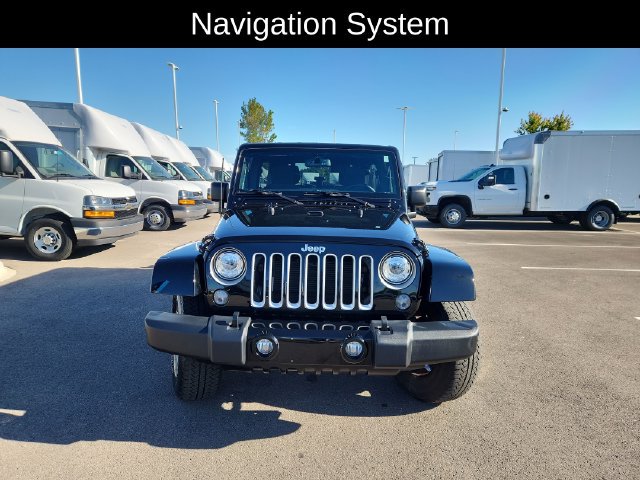 Used 2017 Jeep Wrangler Unlimited Sahara w/ Dual Top Group AWD/4WD image 2