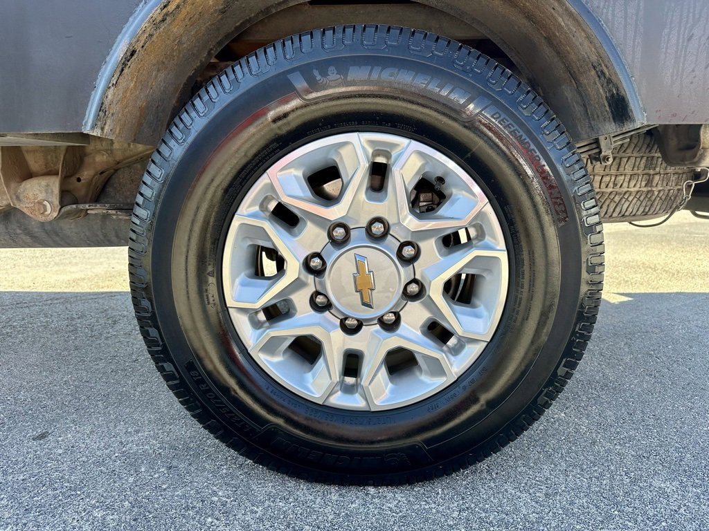 Used 2024 Chevrolet Silverado 3500 LTZ w/ LTZ Texas Edition image 31
