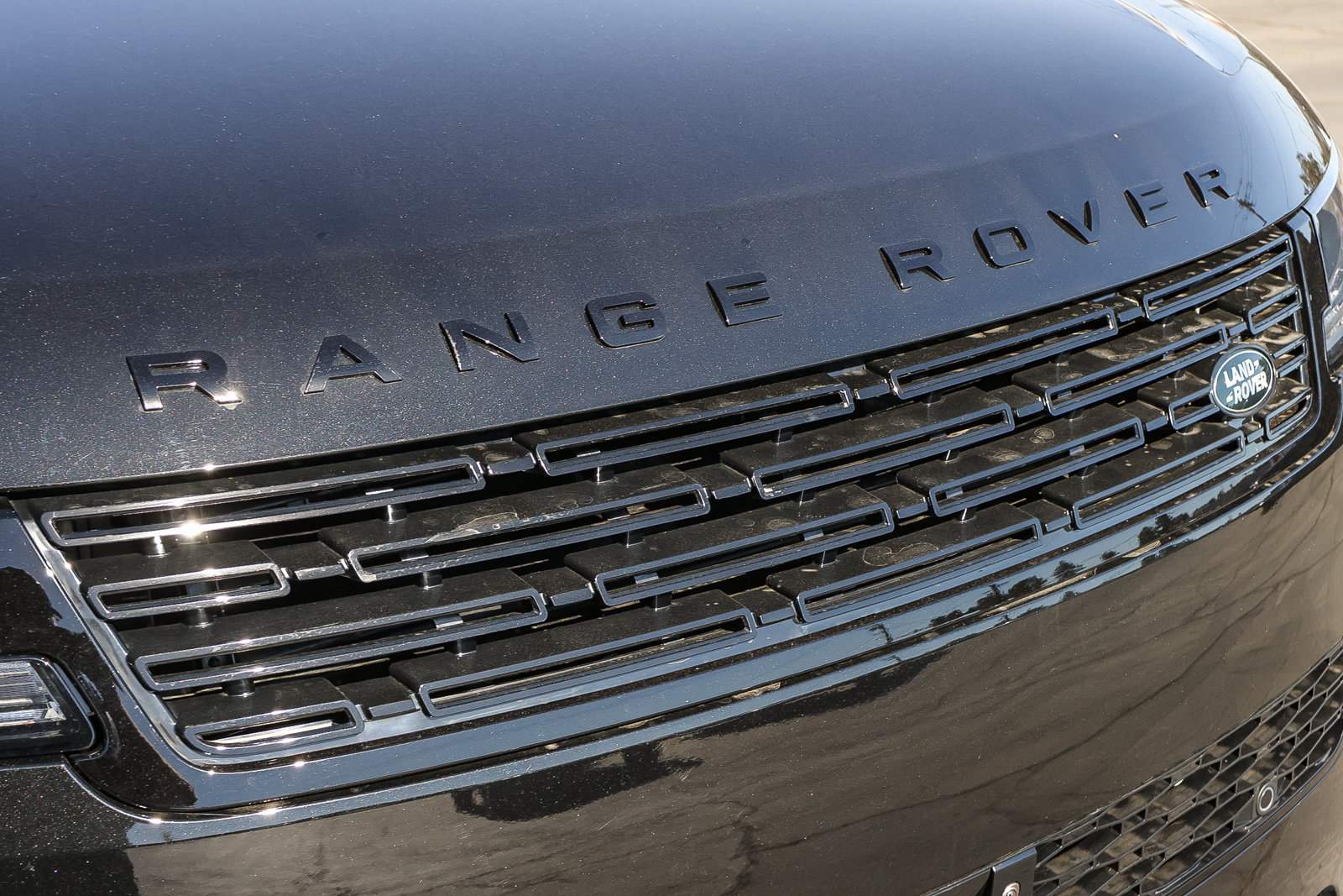 New 2027 Land Rover Range Rover Sport Dynamic SE AWD/4WD image 16