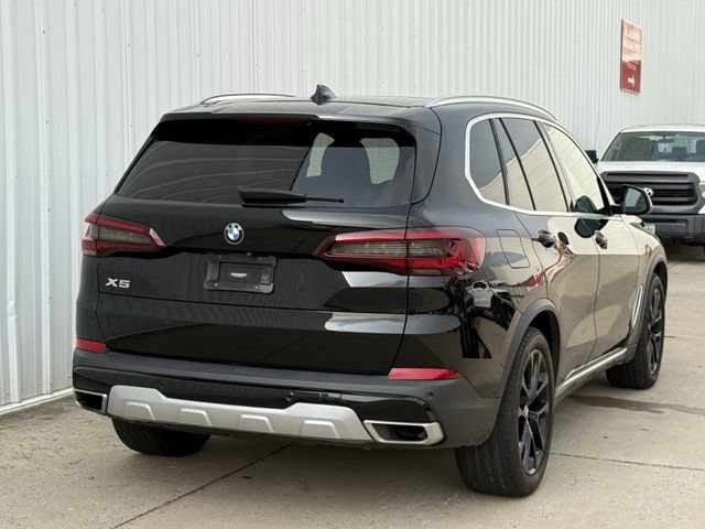 Used 2021 BMW X5 sDrive40i w/ Premium Package 3 RWD image 4