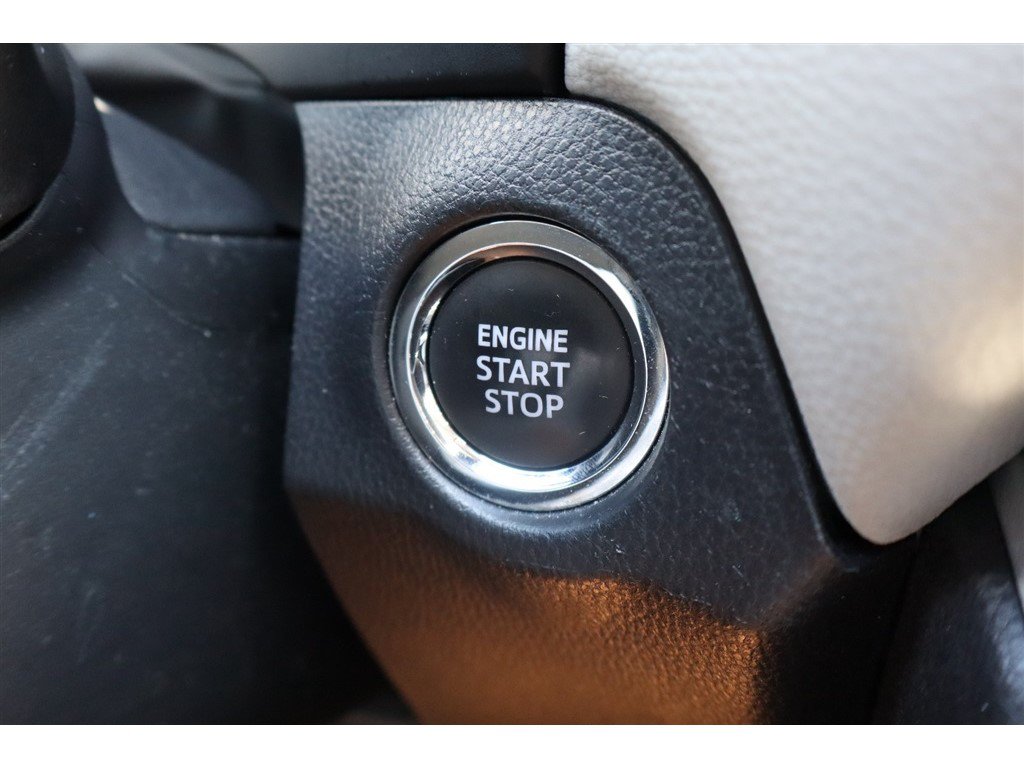 Used 2023 Toyota RAV4 XLE FWD image 34