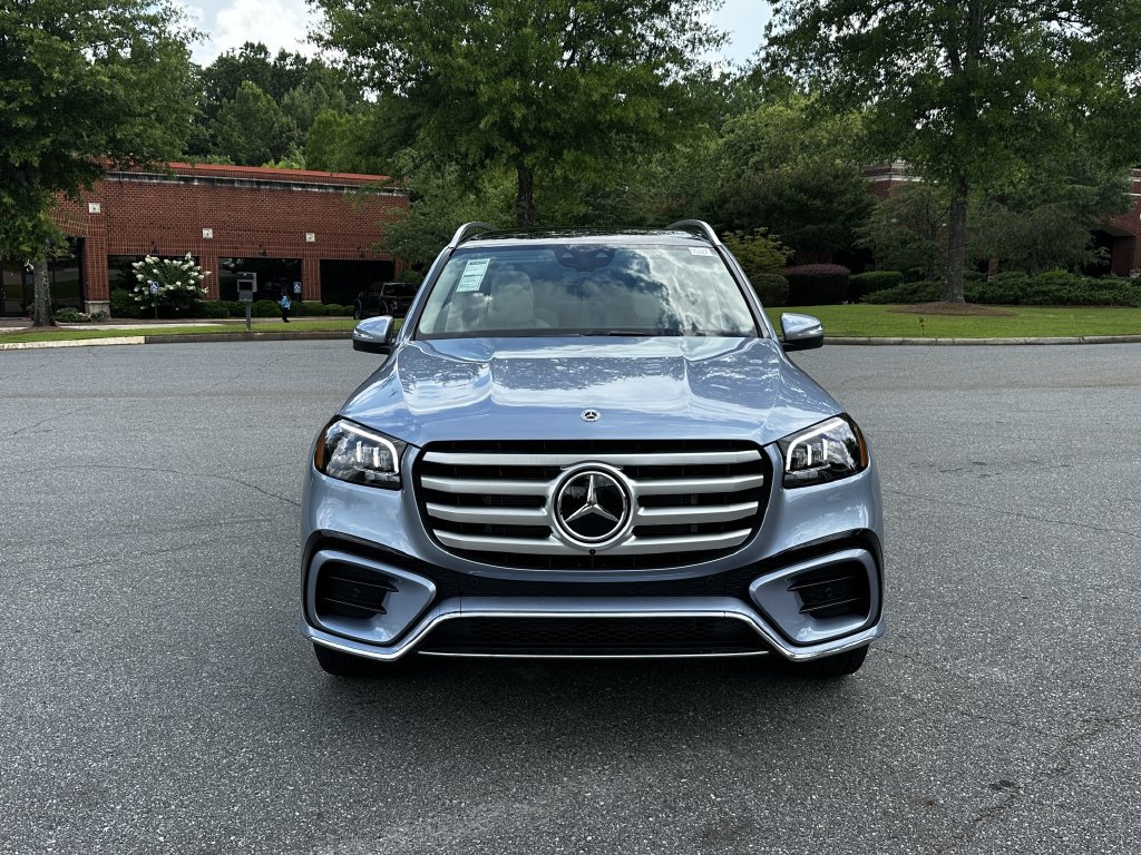 New 2026 Mercedes-Benz GLS 450 4MATIC image 3