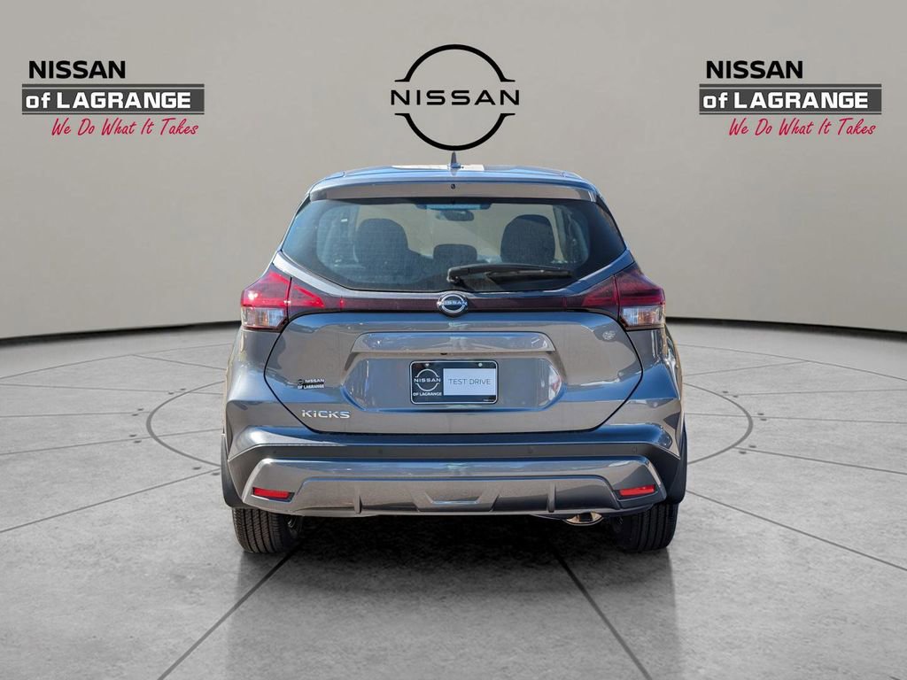 New 2025 Nissan Kicks Play S image 6