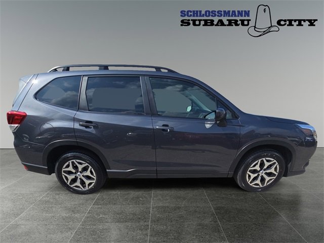 Used 2022 Subaru Forester Premium image 10