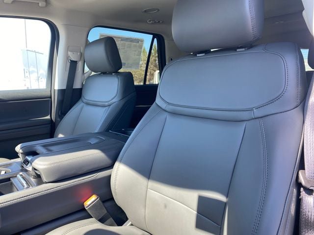 New 2026 Ford Expedition Max Active AWD/4WD image 11