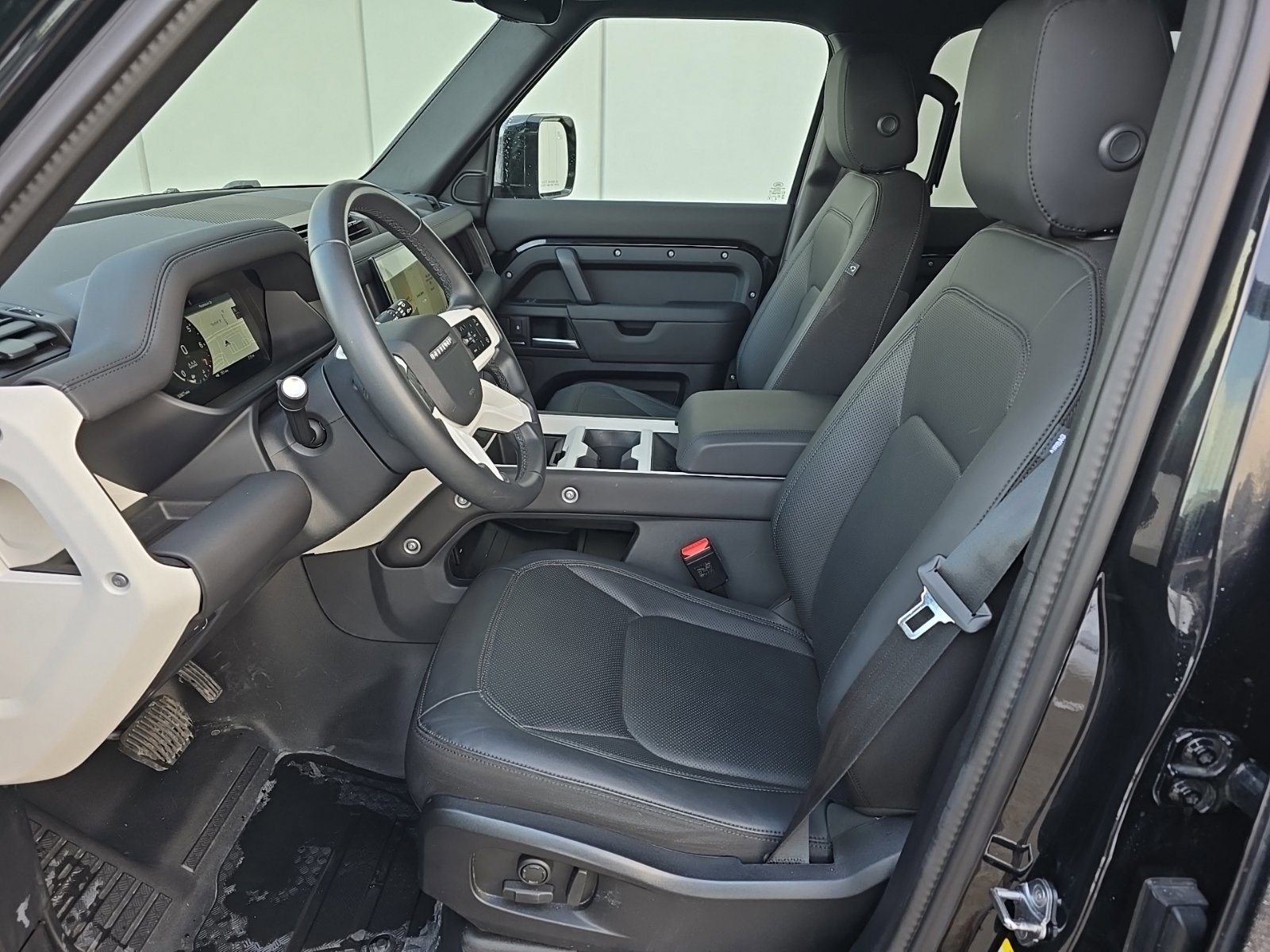 Certified 2025 Land Rover Defender 110 S image 10