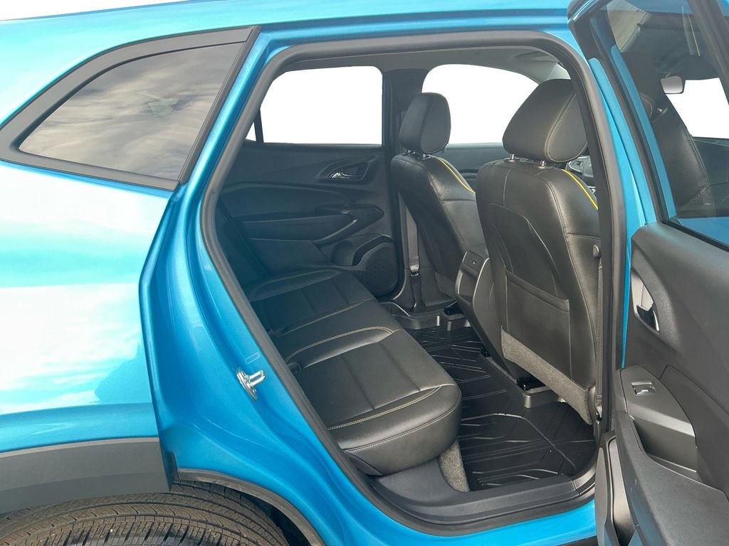 Used 2025 Chevrolet Trax ACTIV w/ Driver Confidence Package image 23