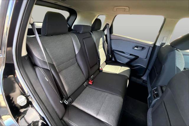 Certified 2021 Nissan Rogue SV FWD image 20